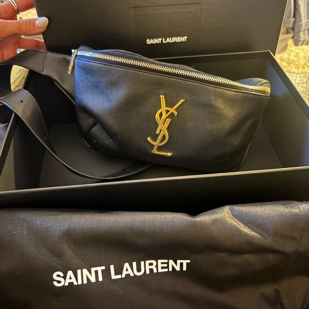 Saint Laurent Black and Gold Monogram Belt Bag - Picture 3 of 3